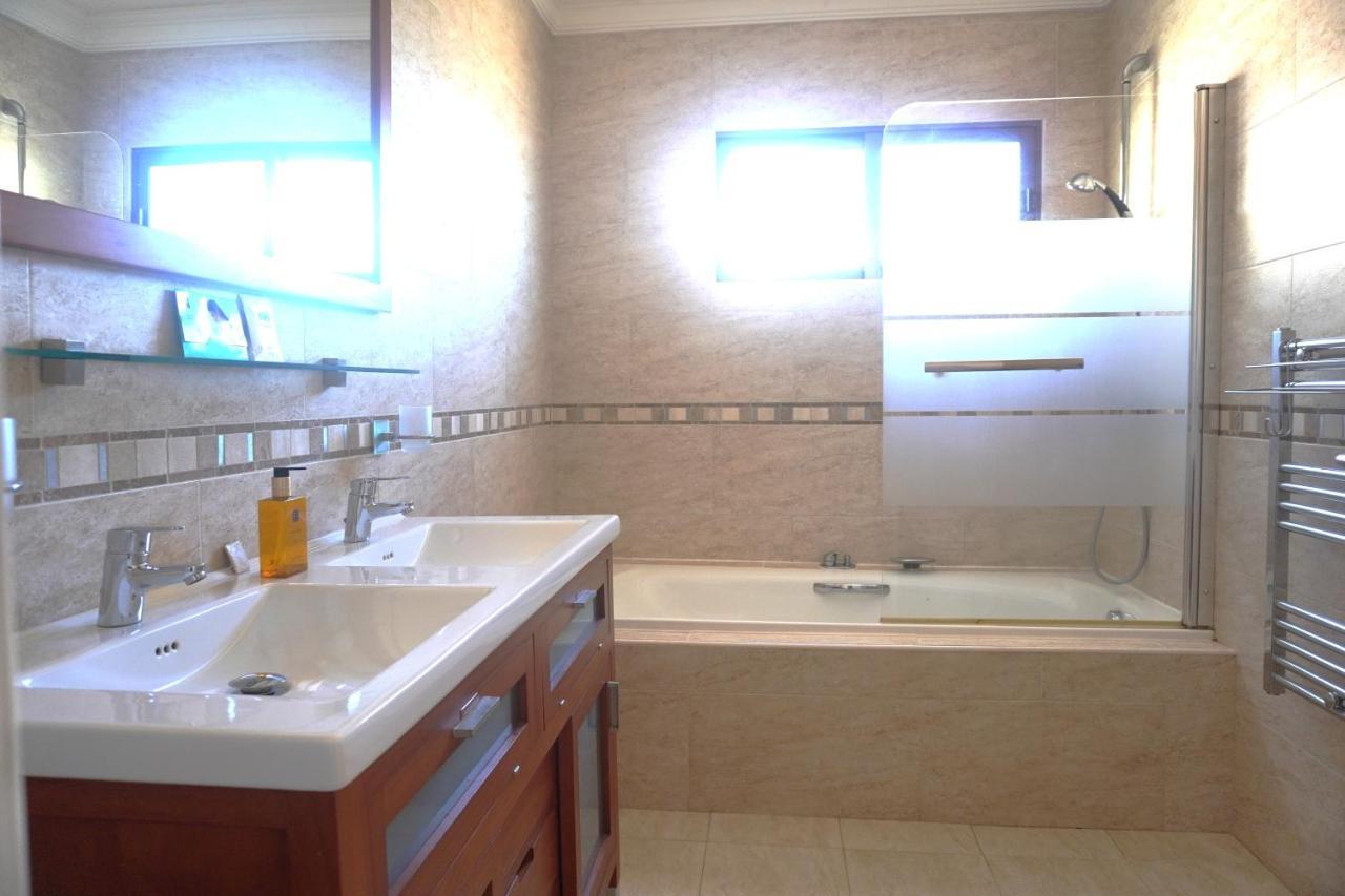 Villa Seaview Suncoast Luxury مالقة المظهر الخارجي الصورة
